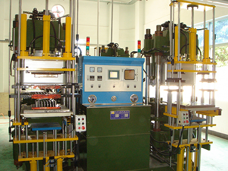 Automatic Rubber Compression Molding Machine